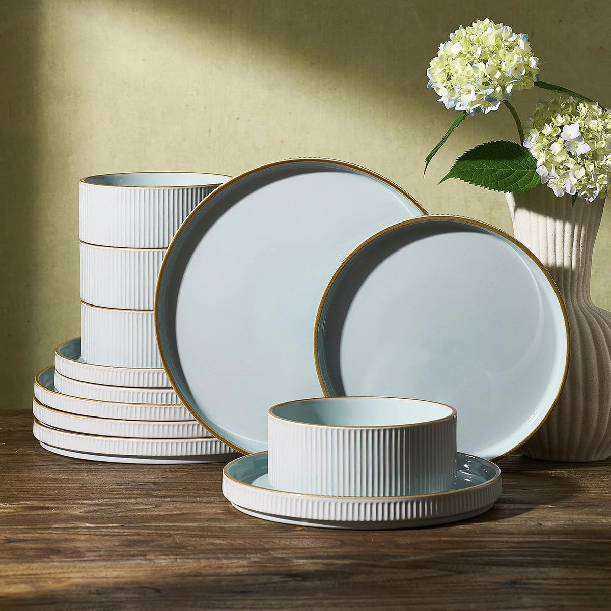 Famiware Grove 12-piece dinnerware set, light blue, image 1