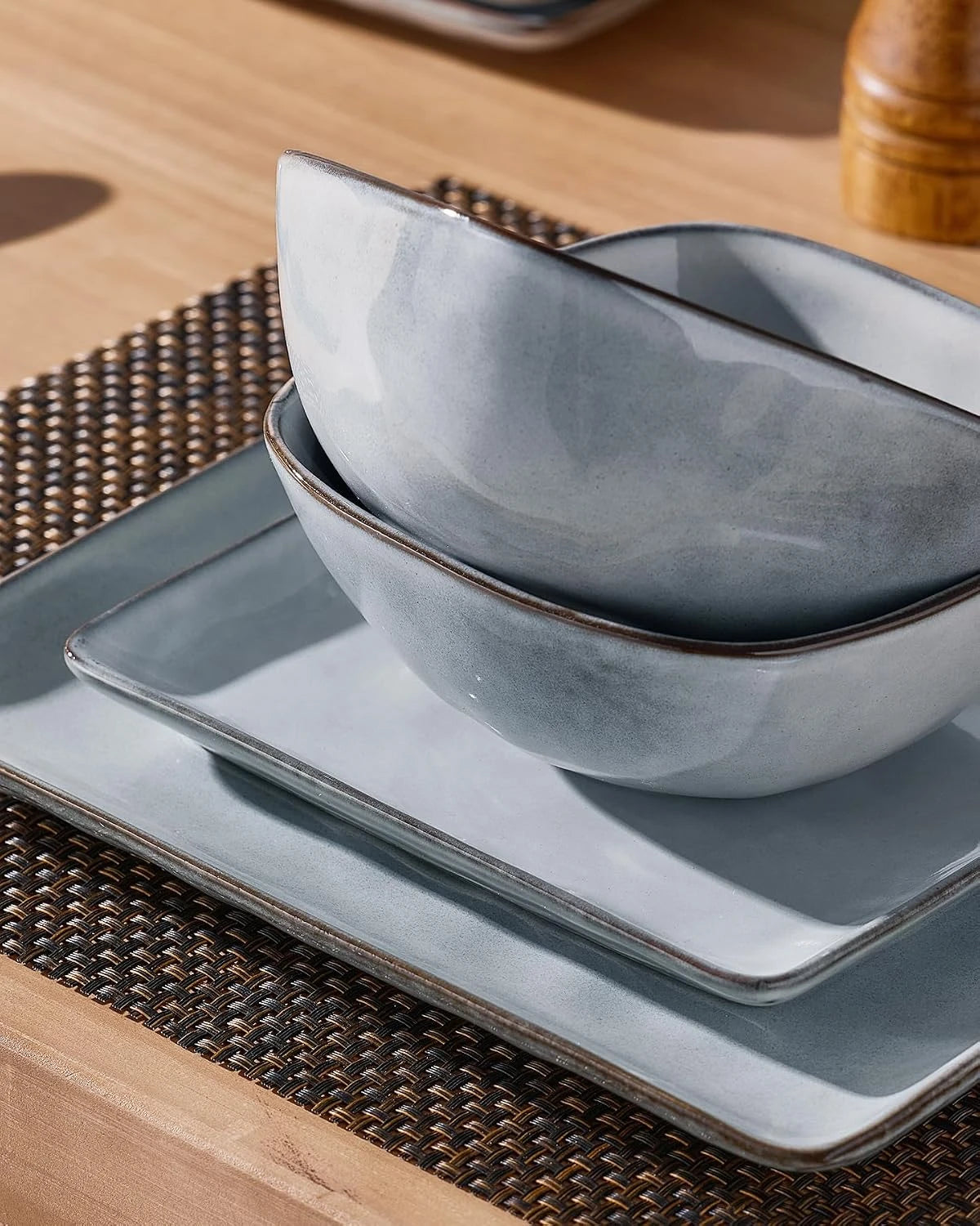Famiware Ocean Square 18-Piece Stoneware Dinnerware Set, Service for 6 - Gray - image 4