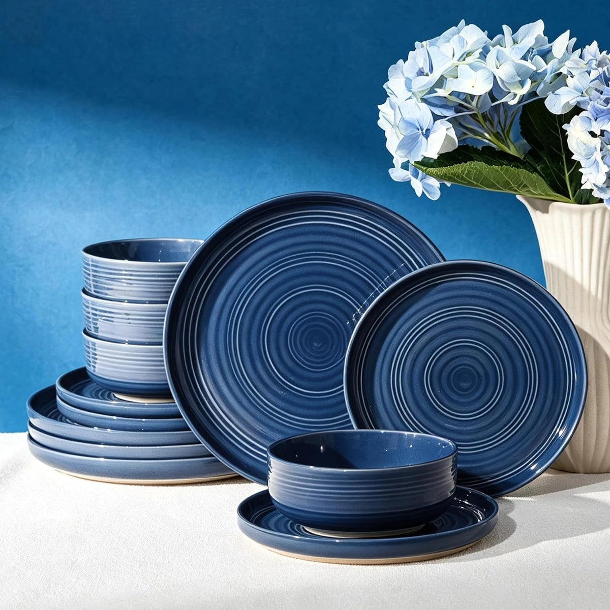 Famiware Ripple 12-Piece Stoneware Dinnerware Set - Abyssal Blue - 01