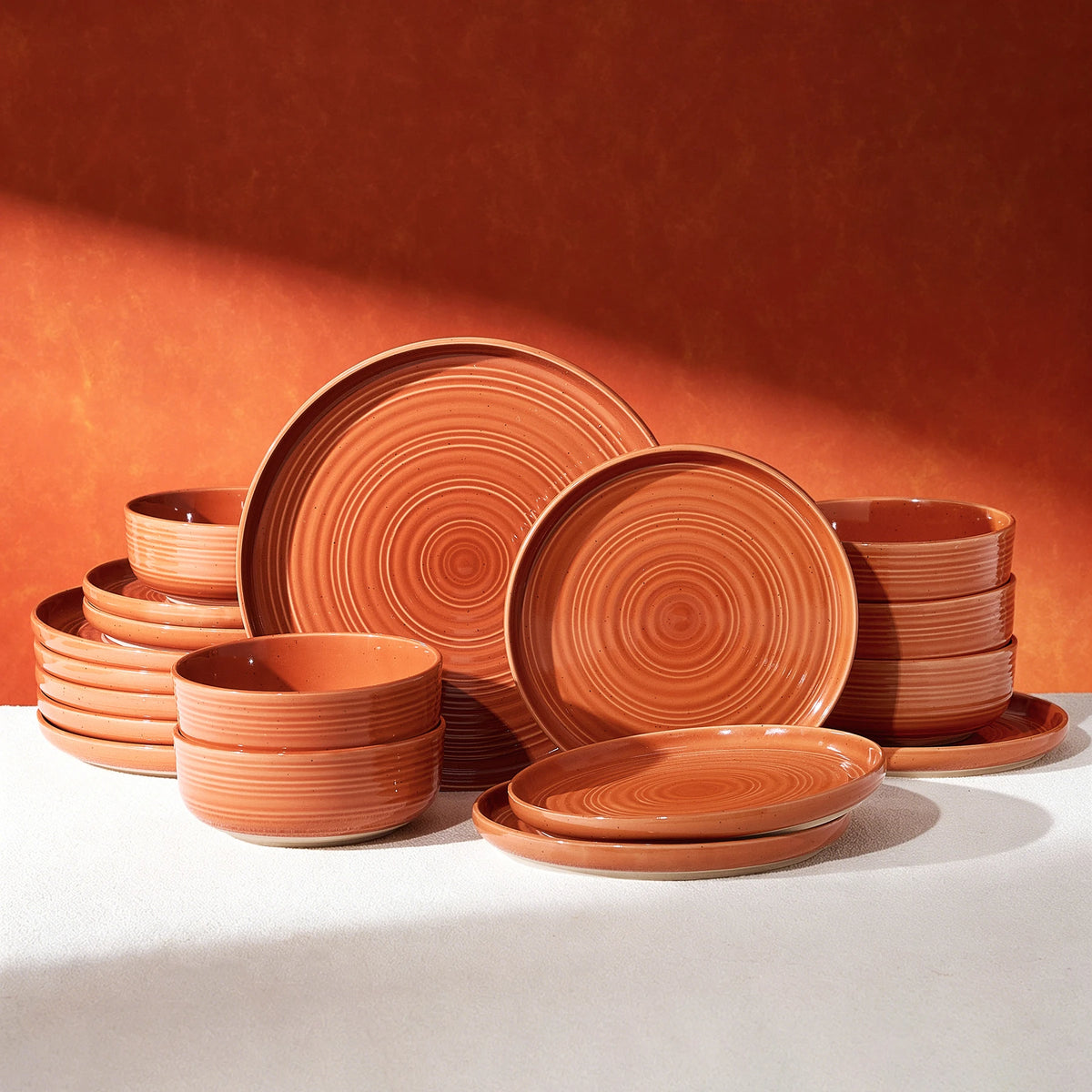 Famiware Ripple 18-Piece Stoneware Dinnerware Set - Terracotta - 01