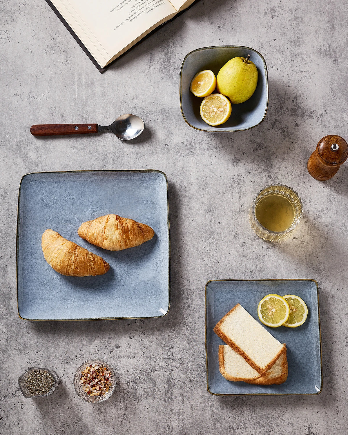 Famiware Ocean Square 12-Piece Stoneware Dinnerware Set, Service for 4