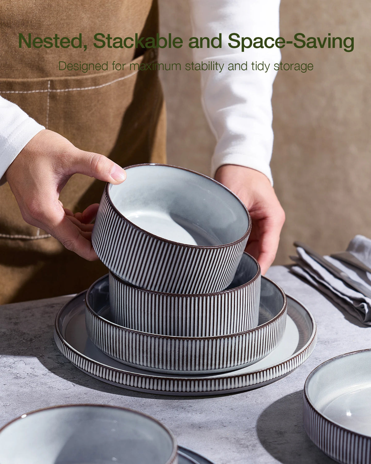 Famiware Star 18-Piece Stoneware Dinnerware Set, Service for 6