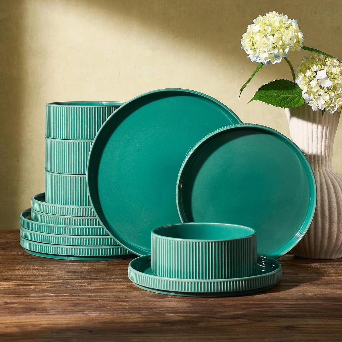 Famiware Star Line 12-piece dinnerware set, sage green, image 1