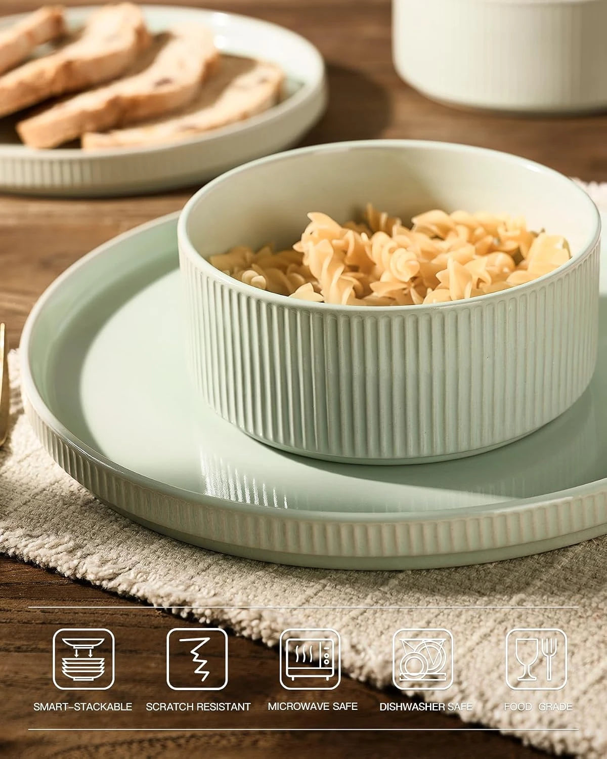 Vajilla de gres Famiware Grove de 24 piezas, servicio para 8 personas — Verde claro, imagen 5